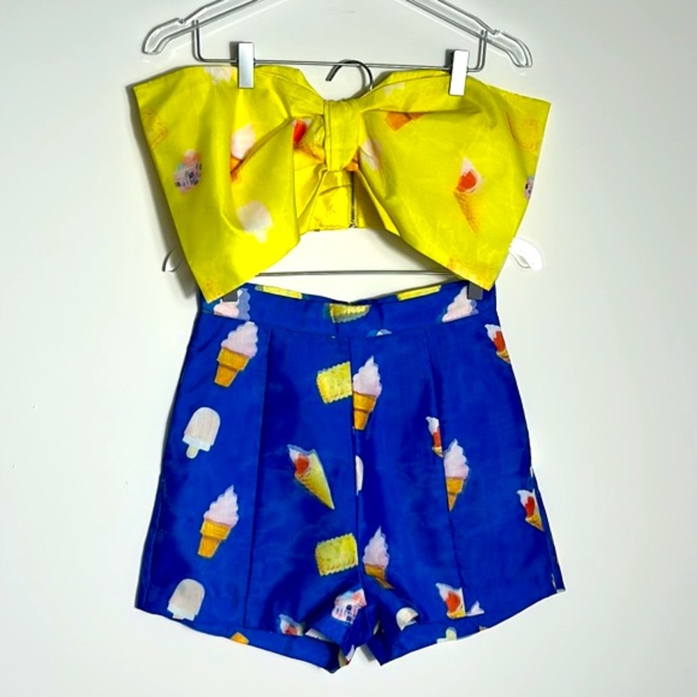 NWT Re:named holographic ice cream cone bow bandeau high waist short Small